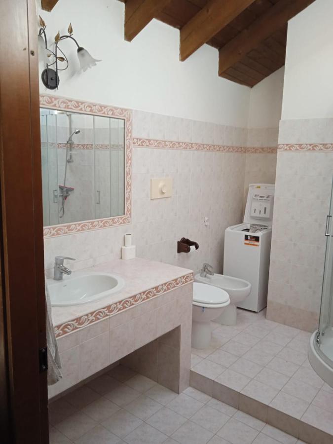 Da Vale E Teo Apartment Legnano Exterior photo